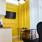 A Cozy Apartment In The Heart Of The City