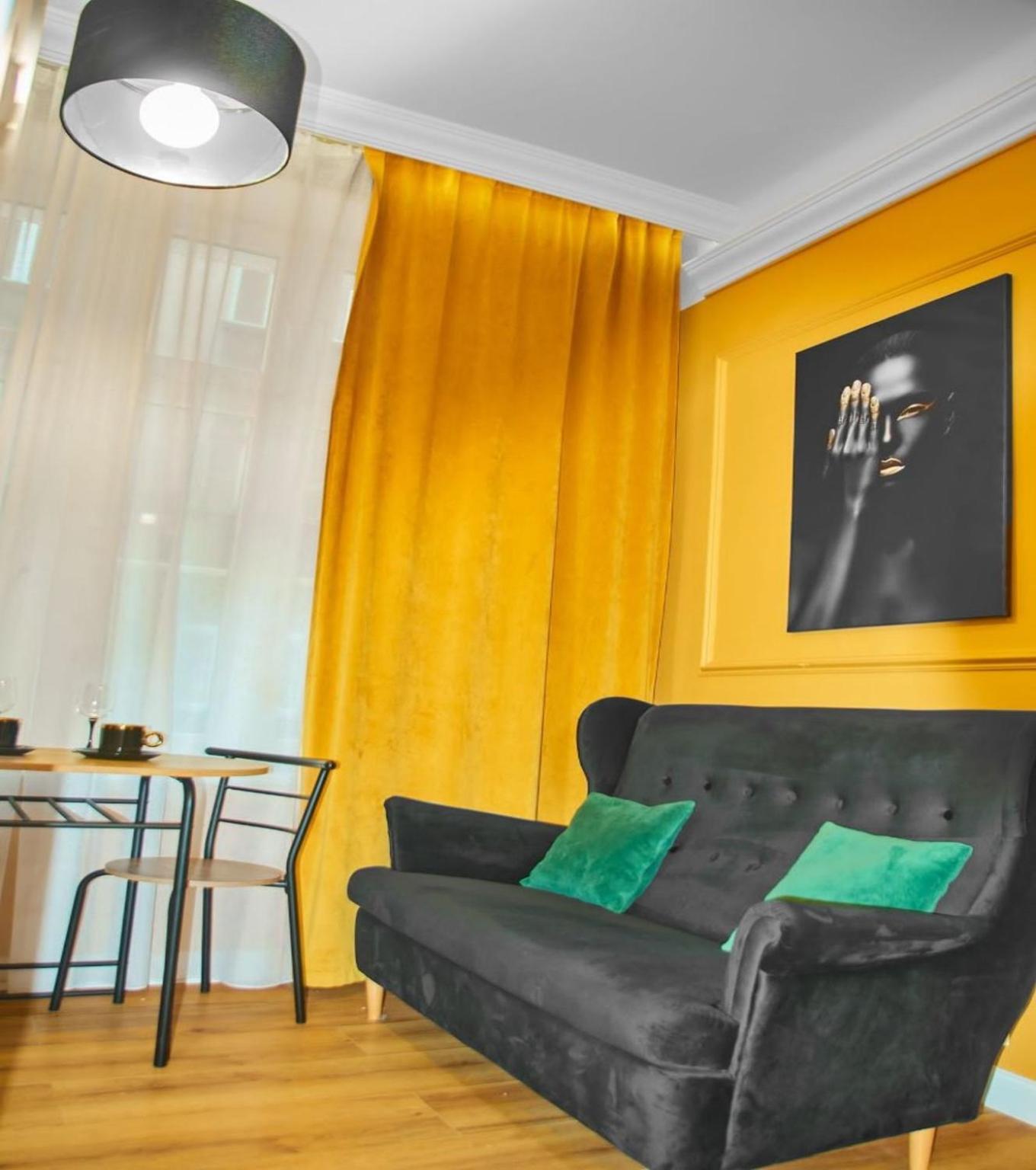 A Cozy In The Heart Of The Apartament